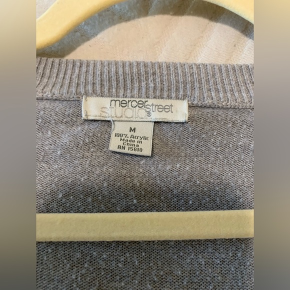Mercer Street Studio Heather Gray Pearl Button Up‎ Sweater Cardigan M Minimalist - Picture 8 of 8